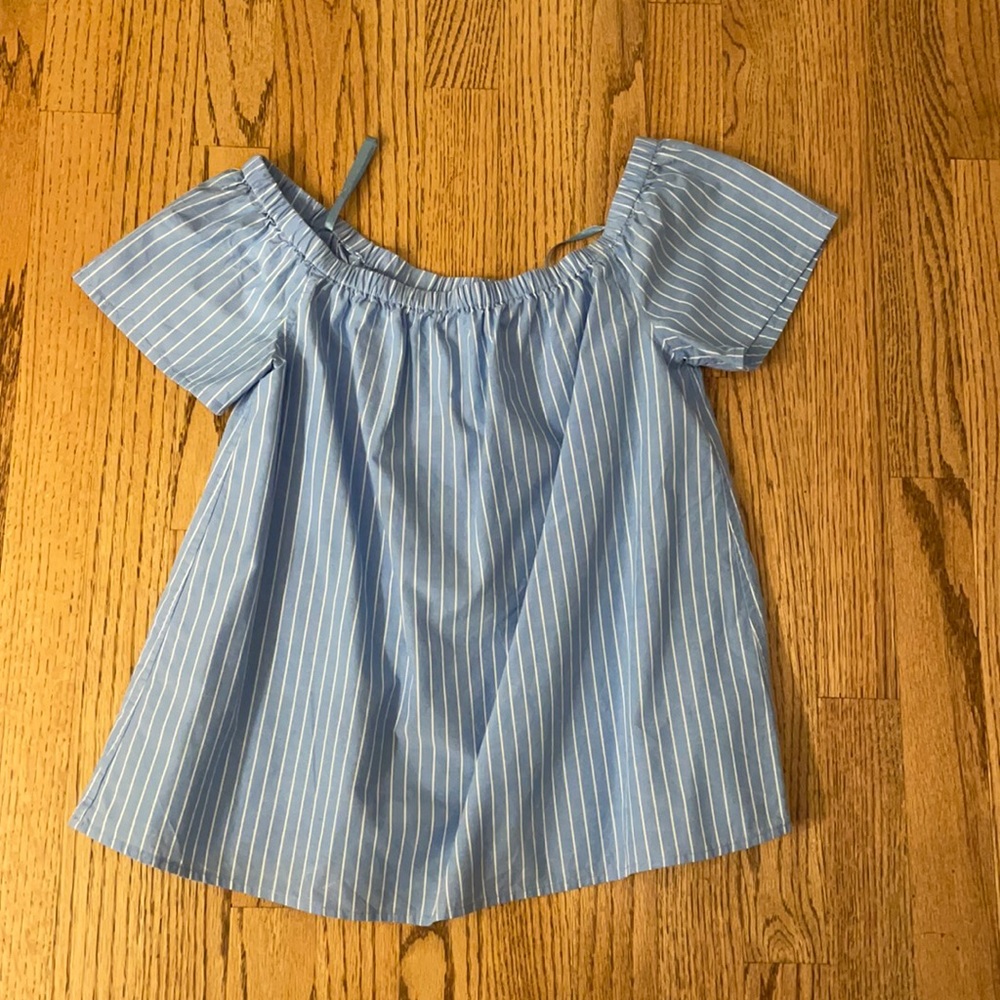 Vineyard Vines top